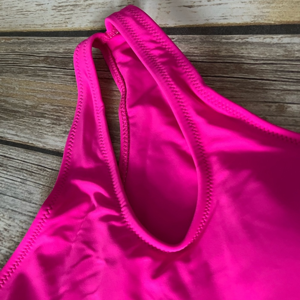 Swimsuit - Picture 3 of 4